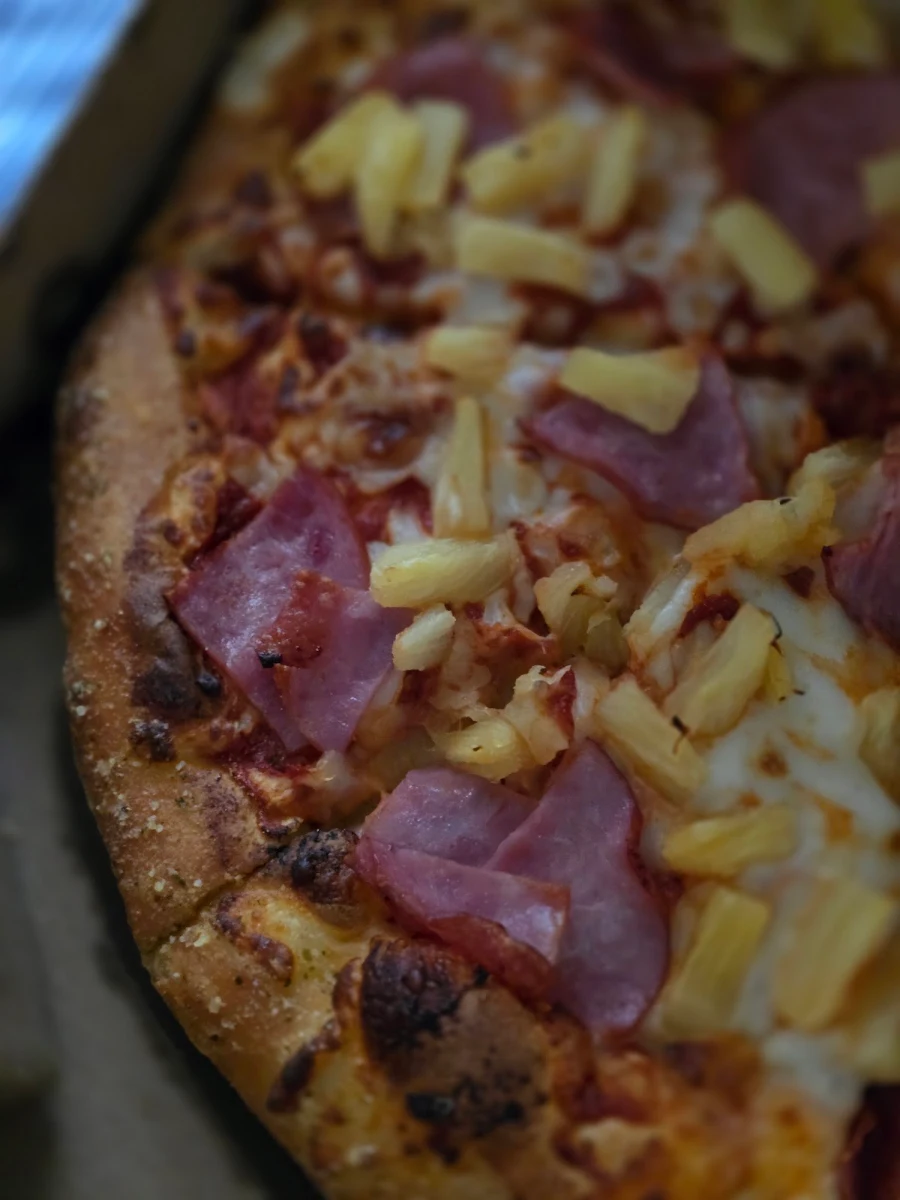 Hawaiian Pizza