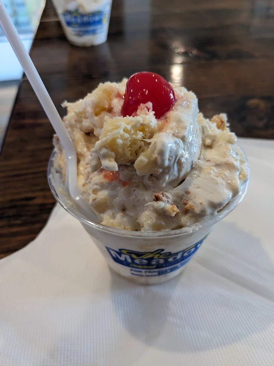 Pineapple Upside Down Cake Ice Cream