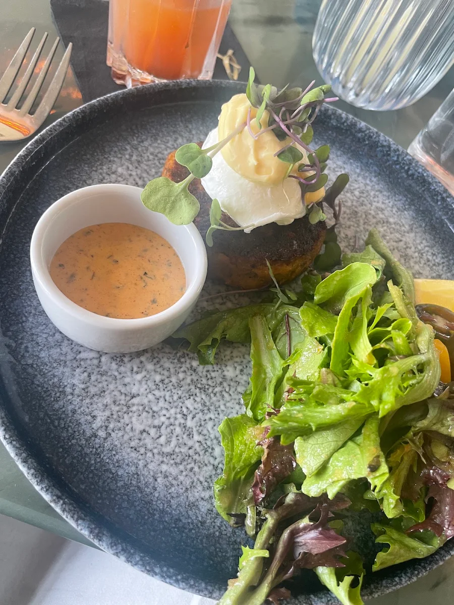 Crab Cake Benedict
