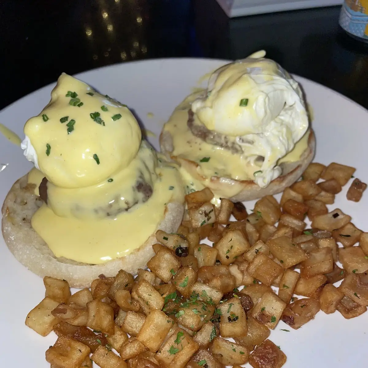 Florentine Crab Cake Benedict