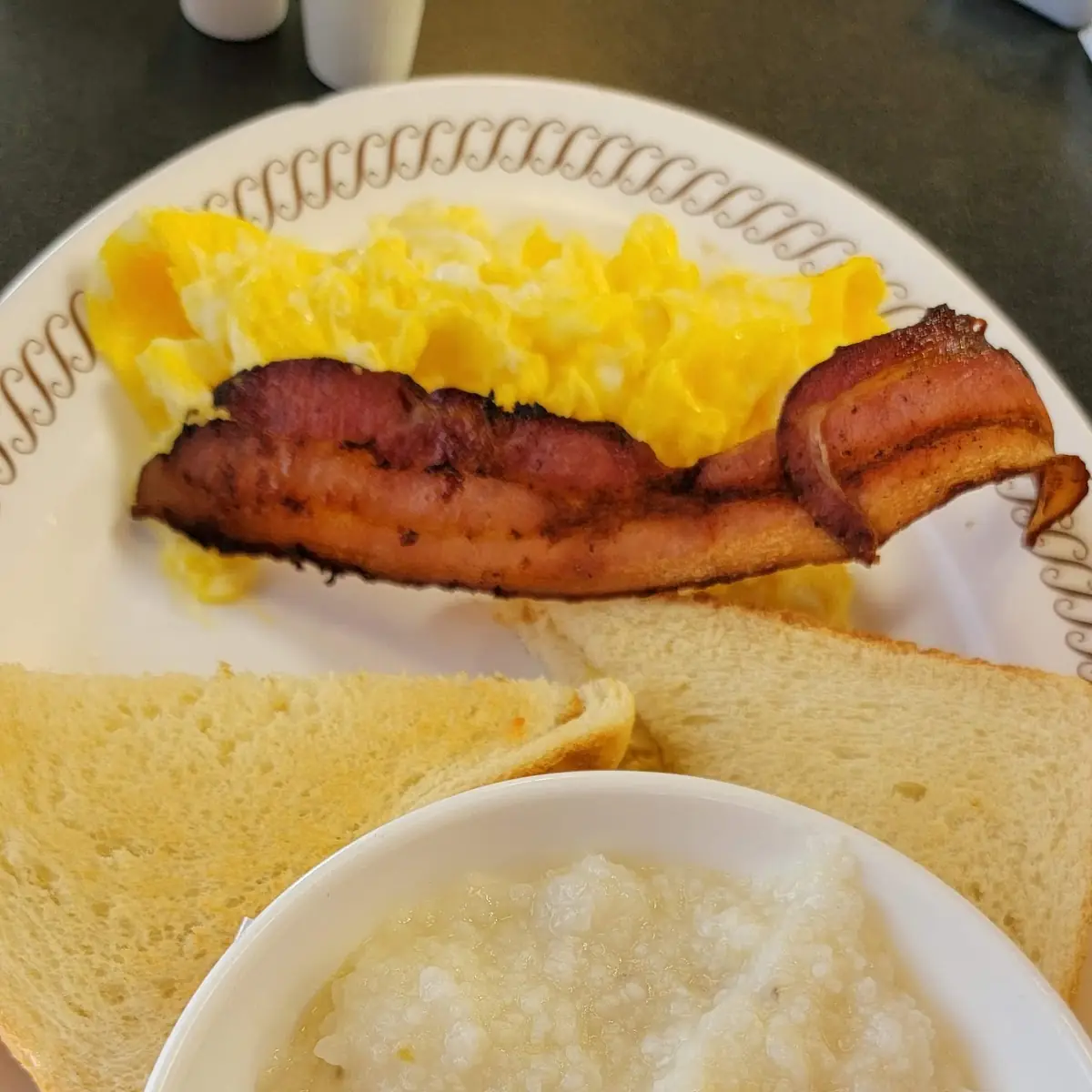 Egg & Cheese Grits