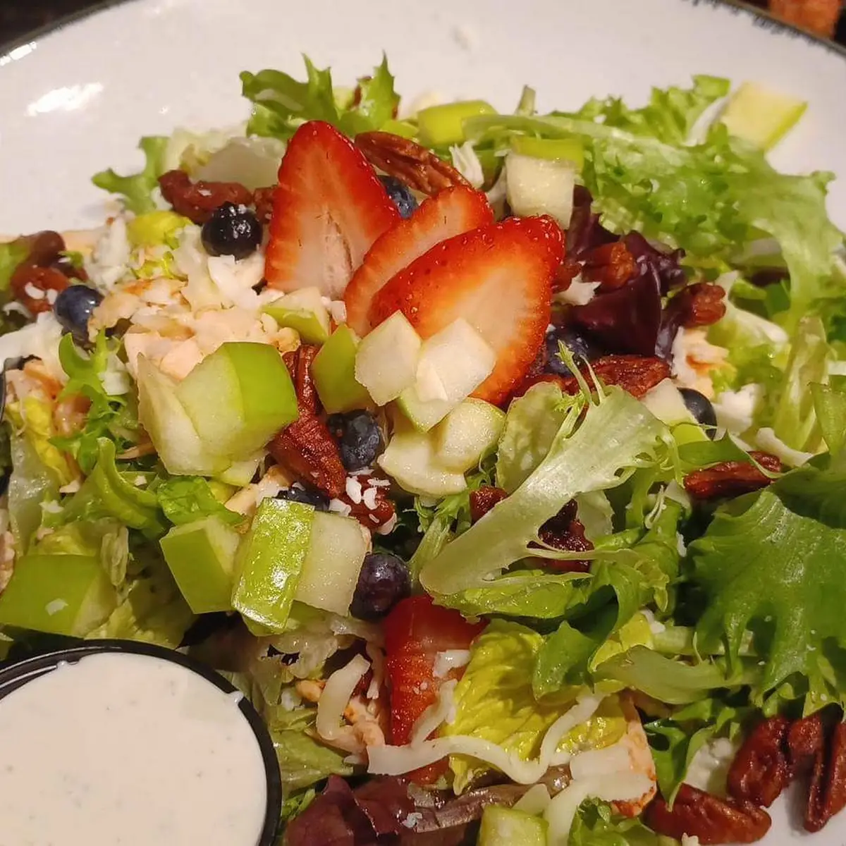 Berry Pecan Salad
