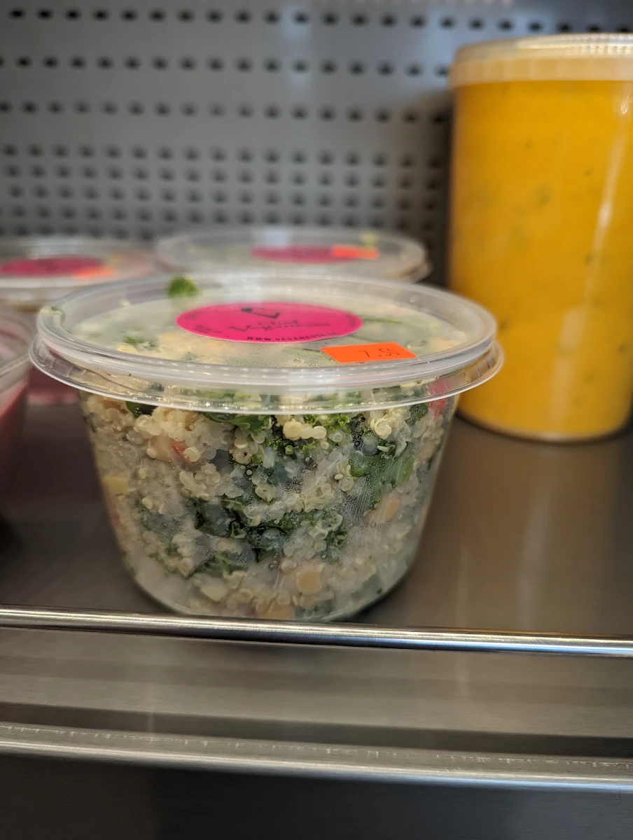 Salad, Chef Veganessa Inc