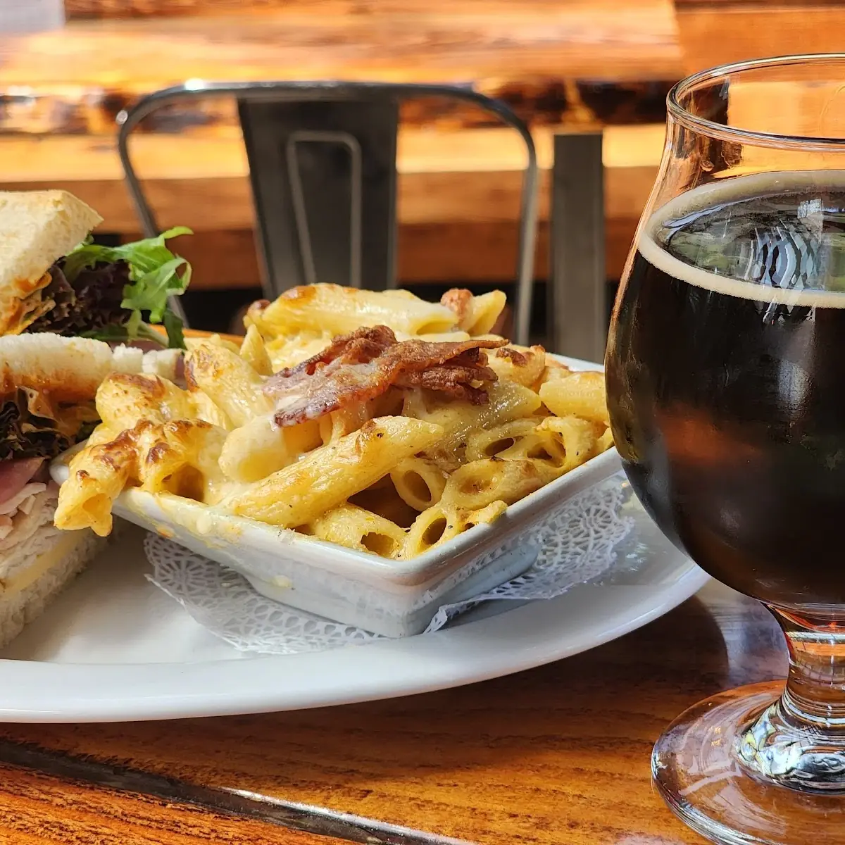 Brisket Beer Mac N Cheese
