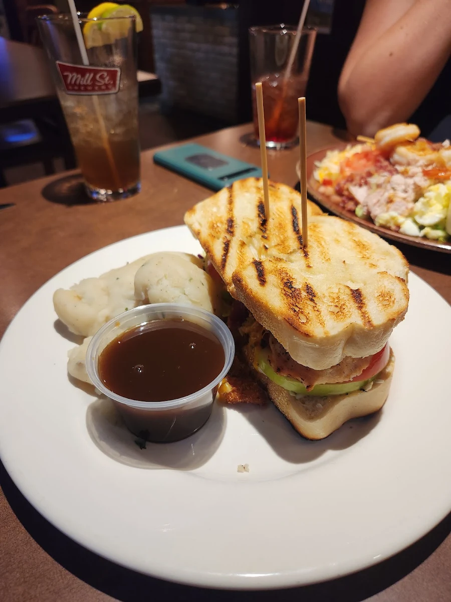Grilled Chicken Club Sandwich