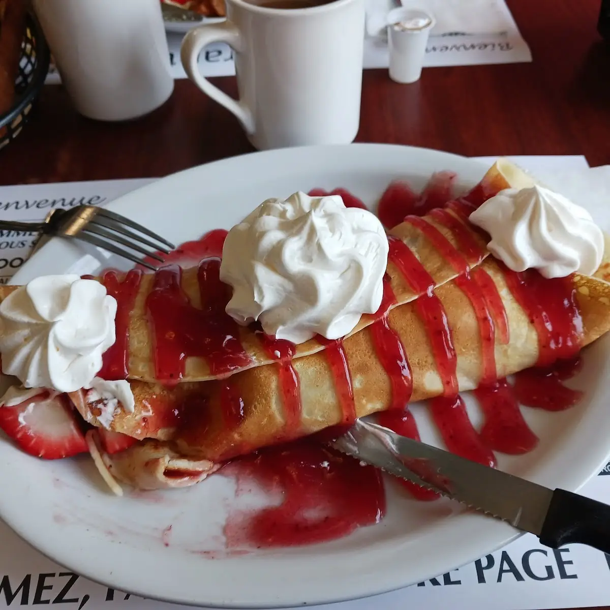 Crêpe Aux Fruits Et Coulis de Fruits, Chez Alain