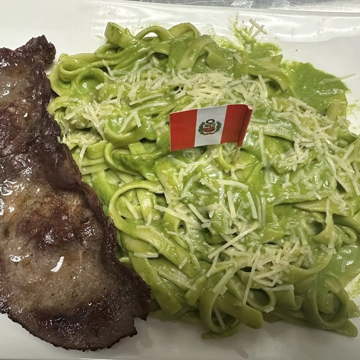 Peruvian Green Fettuccine with Steak