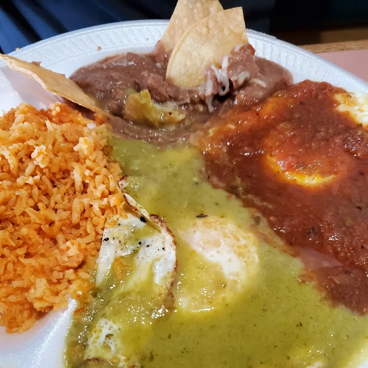 Huevos Divorciados