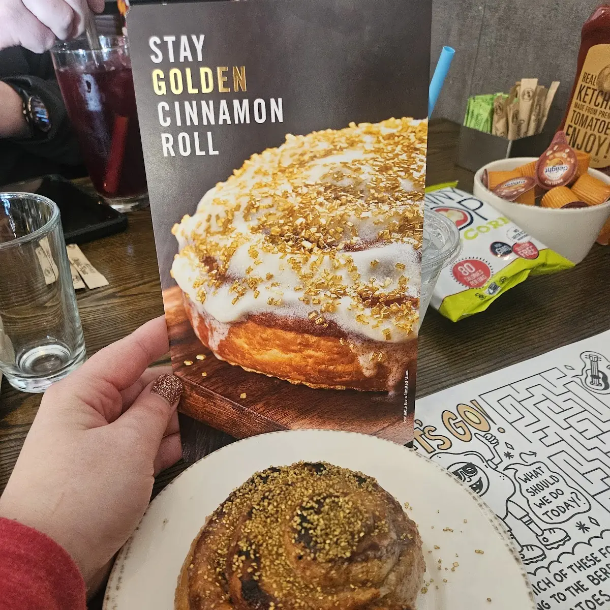 Stay Golden Cinnamon Roll