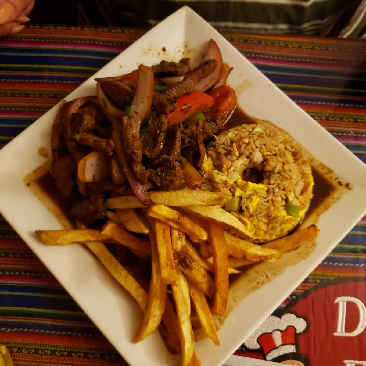 Lomo Saltado Con Chaufa