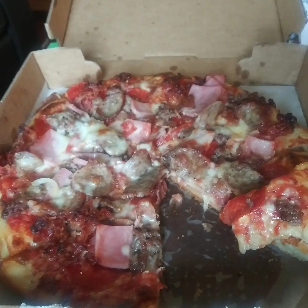 Meatlovers Personal Pizza 8sl