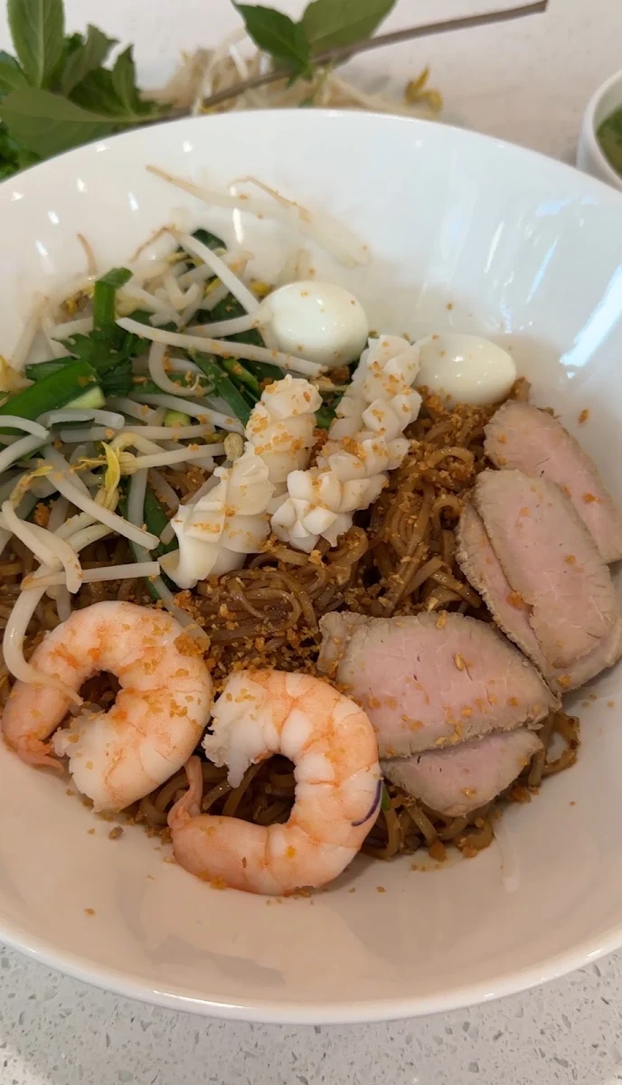 Hủ Tíu, Saigonese Viet Kitchen