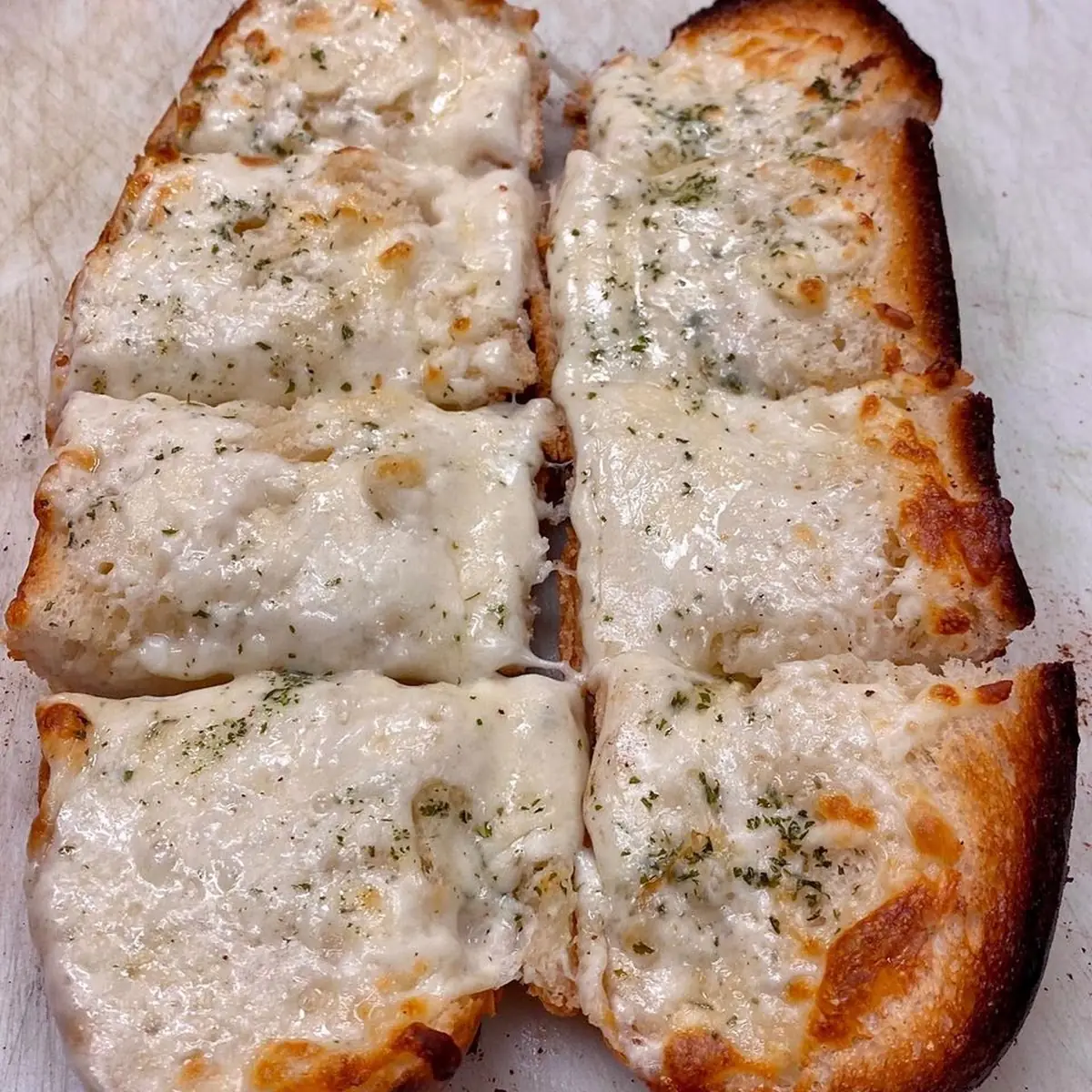 Garlic Bread with Mozzarella Cheese