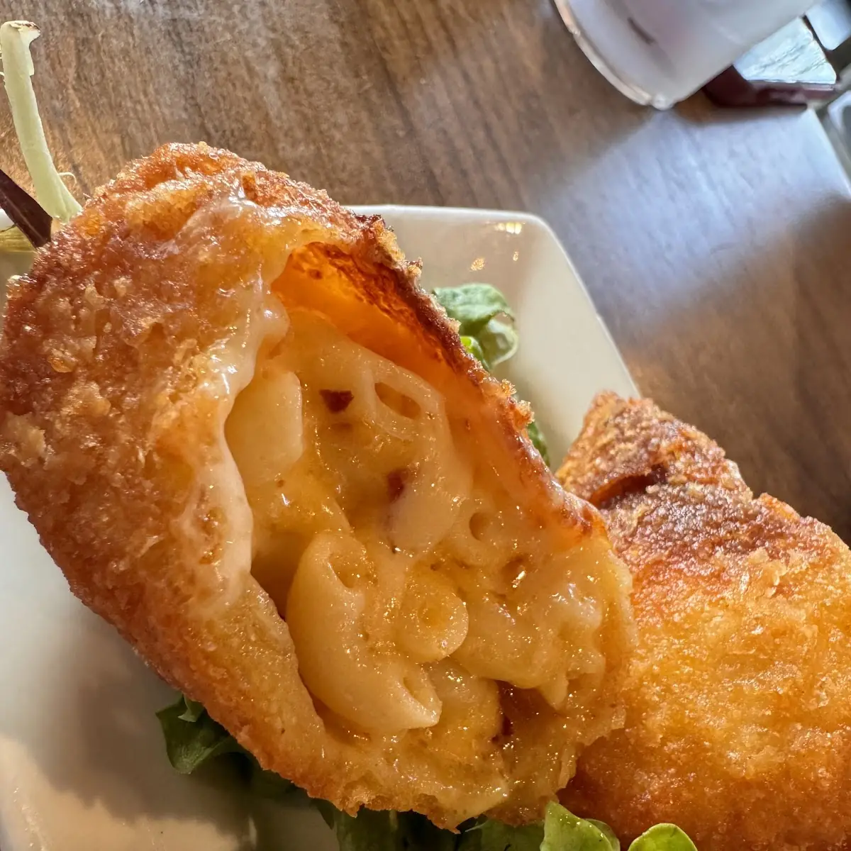 Mac N' Egg Rolls