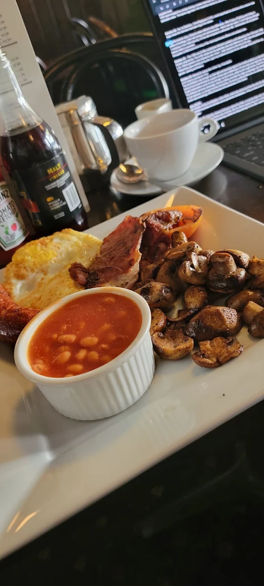 English Breakfast