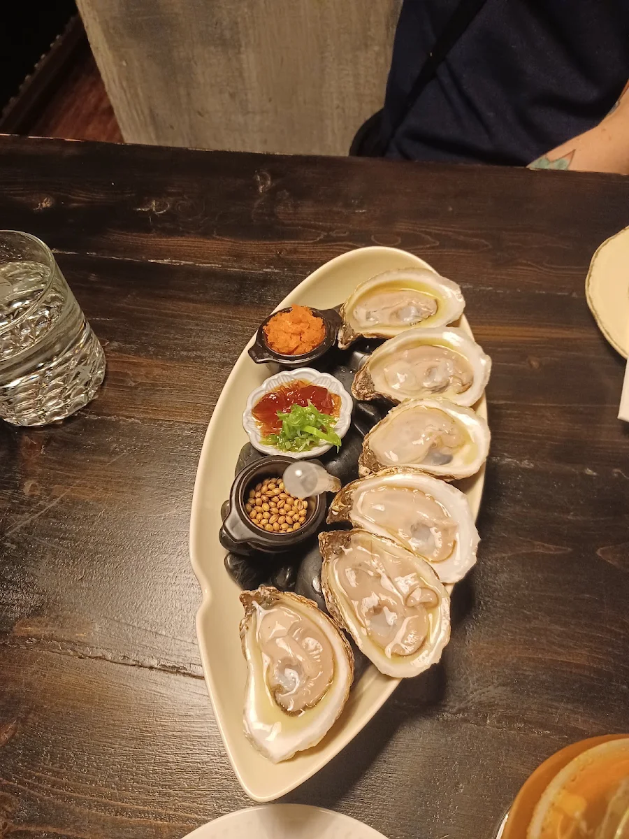 Oysters, Pharmacii