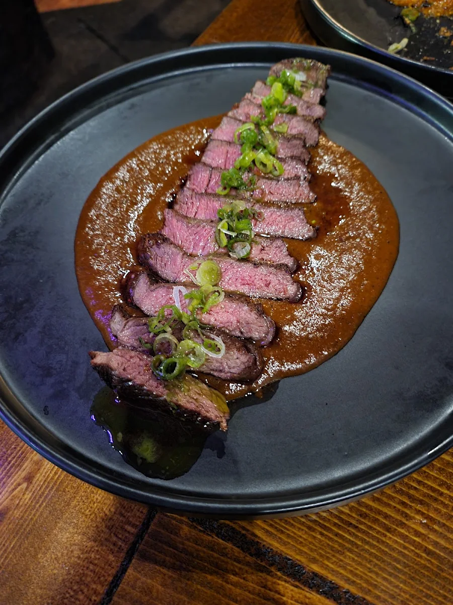 Steak Tataki, Pharmacii