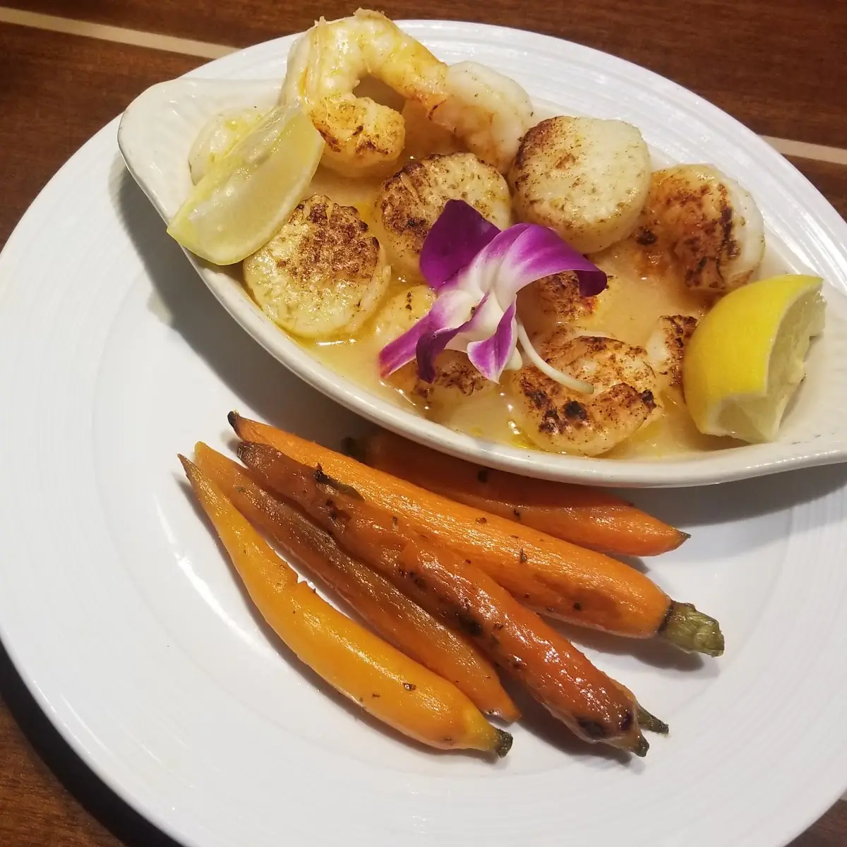 Broiled Seafood Platter