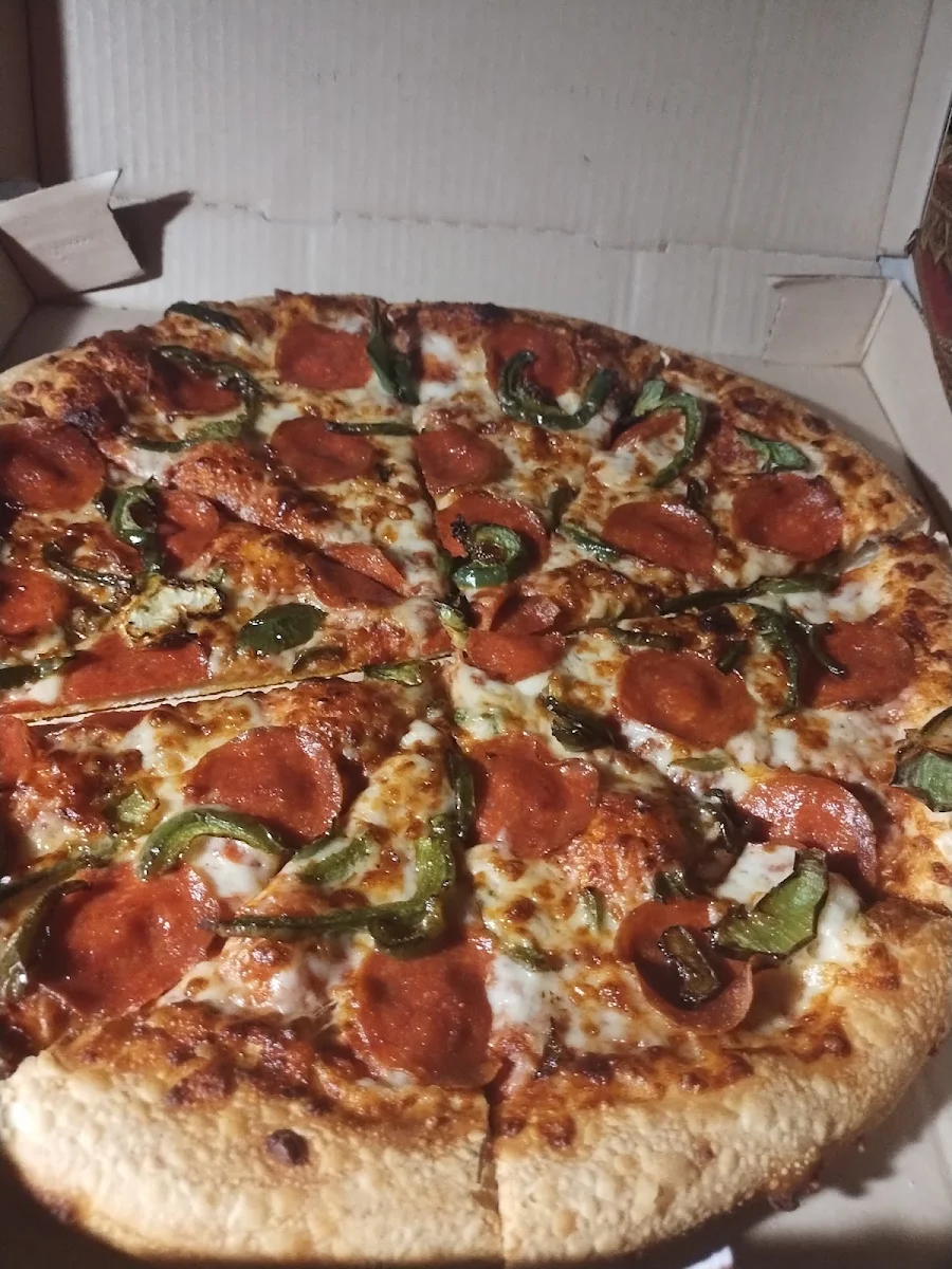 Pepperoni and Green Peppers on Thin Crust