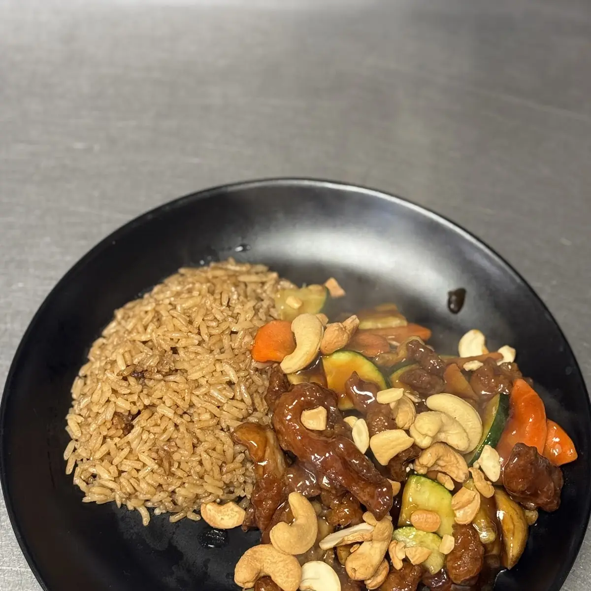 Chicken with Cashew Nuts Combination Platter