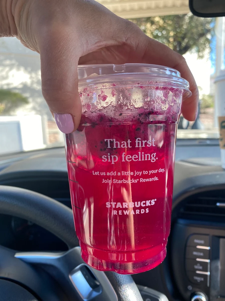 Underfilled Dragonfruit Refresher