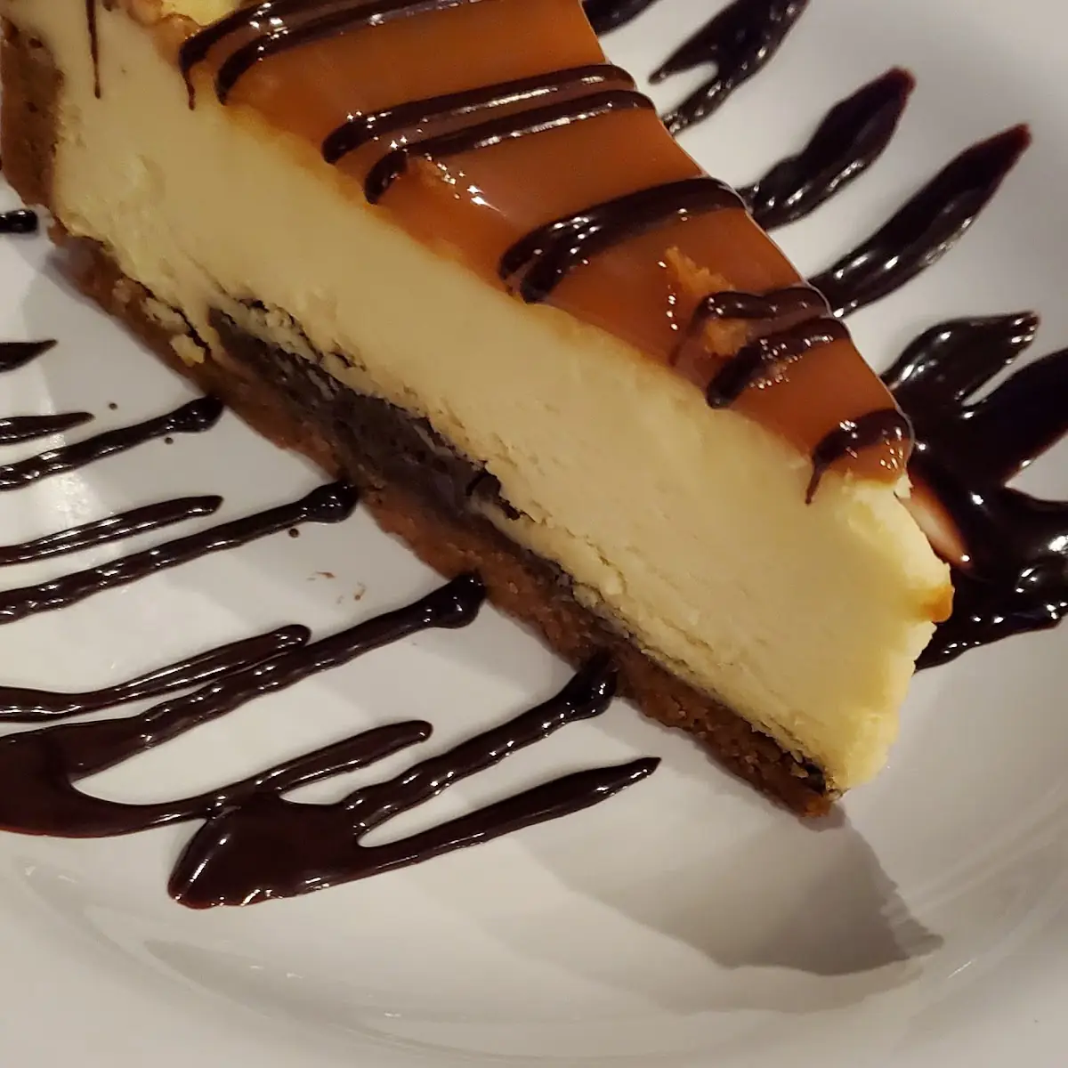 Caramel Fudge Cheesecake Slice