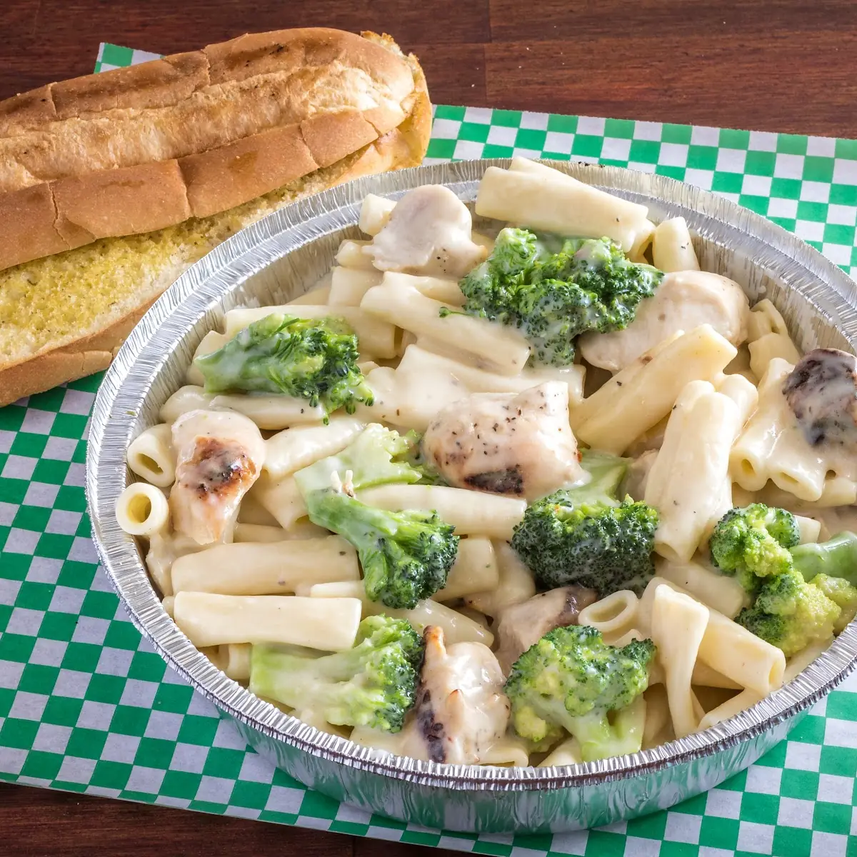 Penne Pasta with Chicken Broccoli