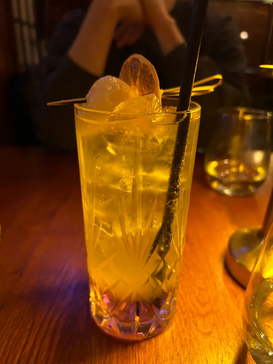 Highlights, Elysian Bar