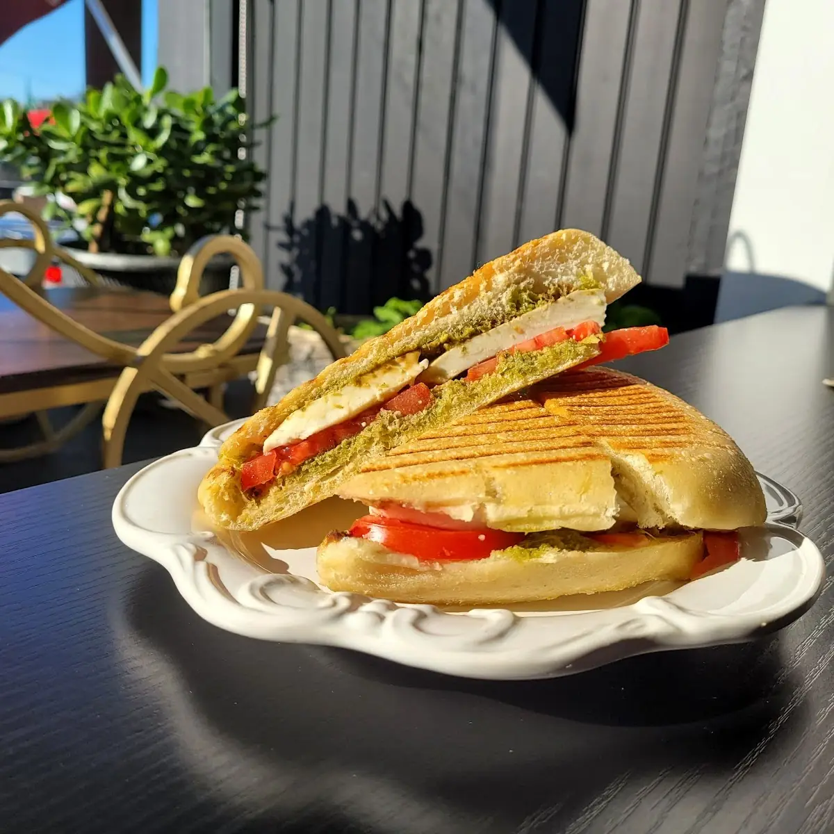 Caprese Sandwich