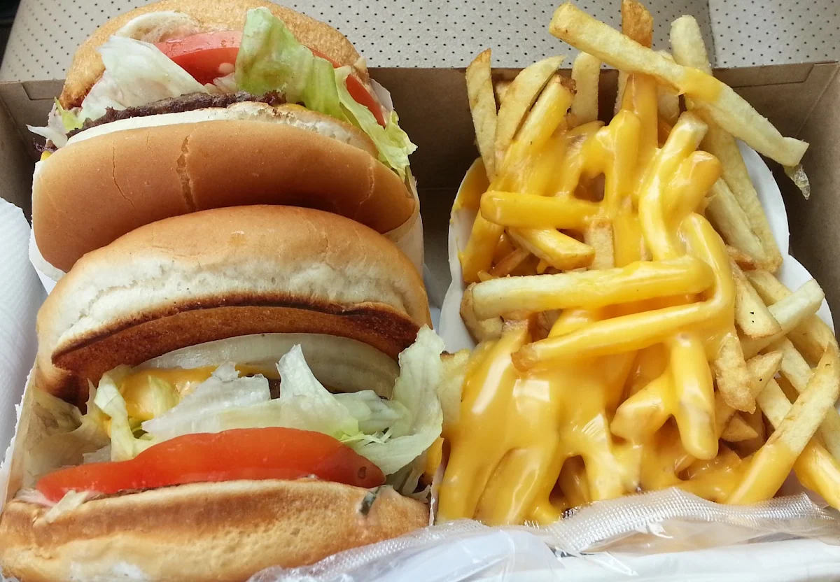 07 27 2020 Cheeseburger with Cheese Fries