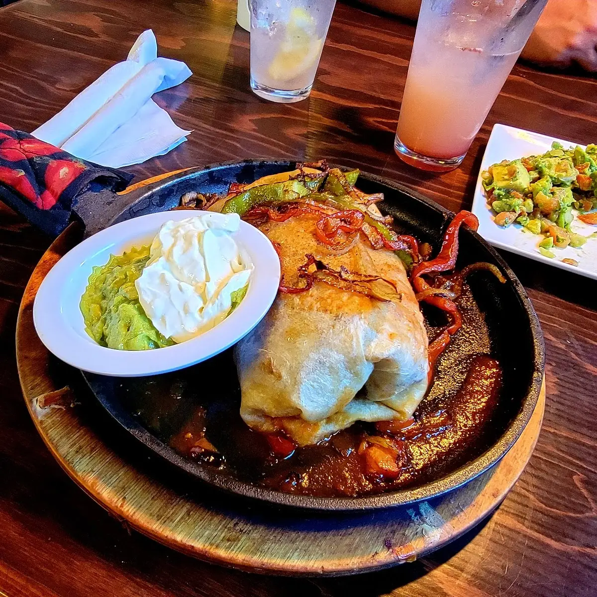 L-Avocado Bacon Cheddar Burger