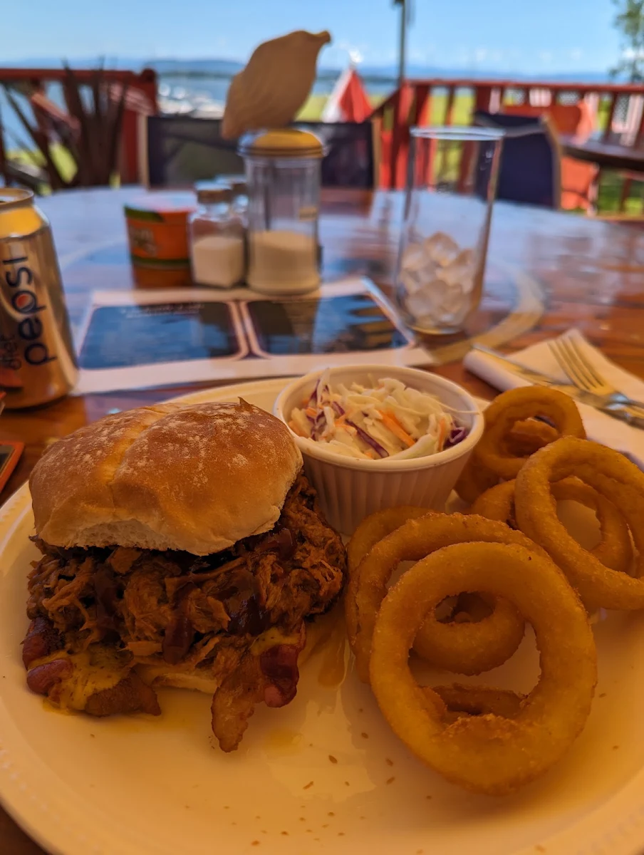 Pulled Pork Bacon Sandwich