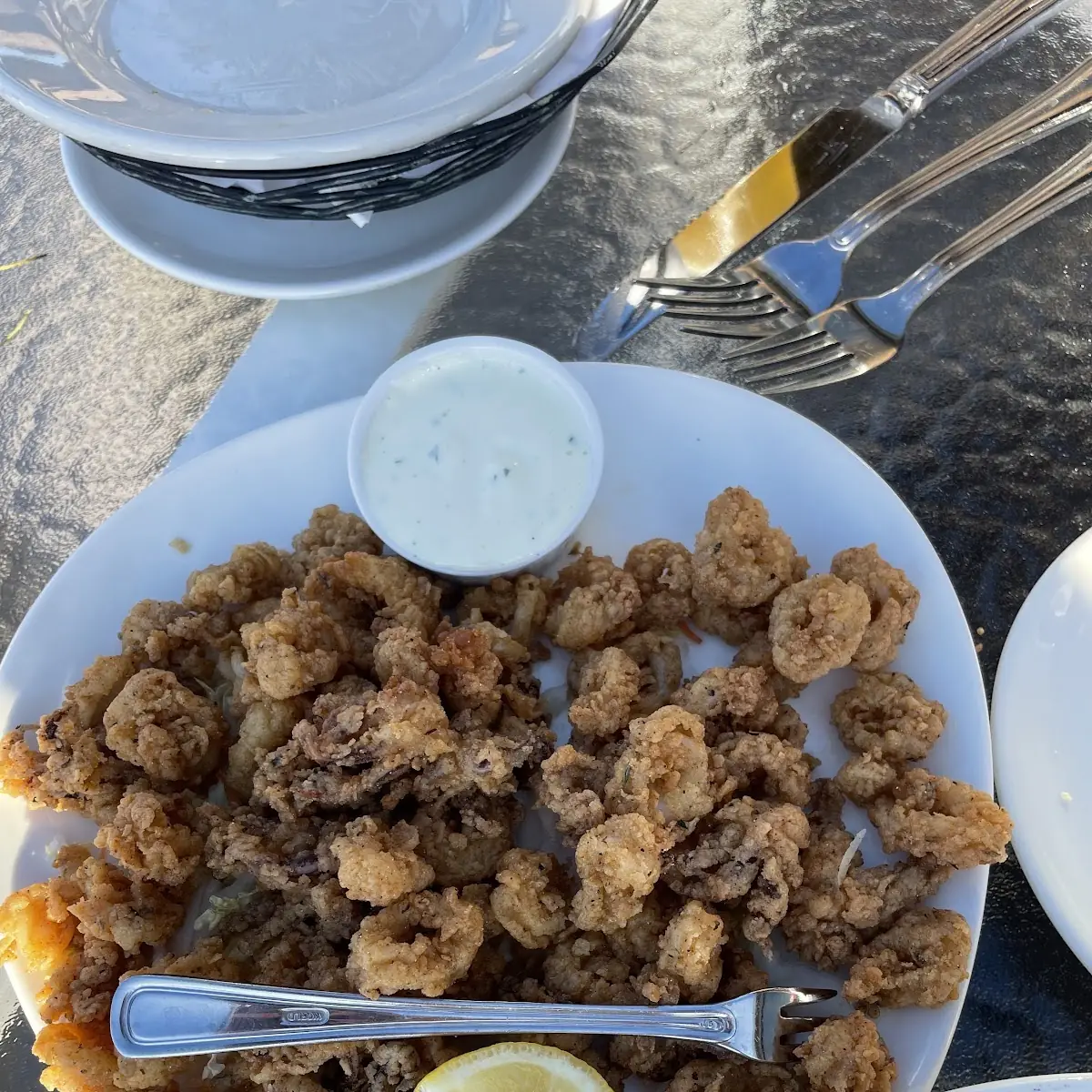 Crispy Calamari with Lemon Aioli