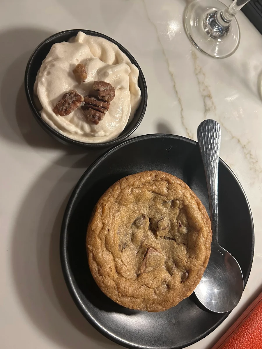 Chocolate Chip Cookie