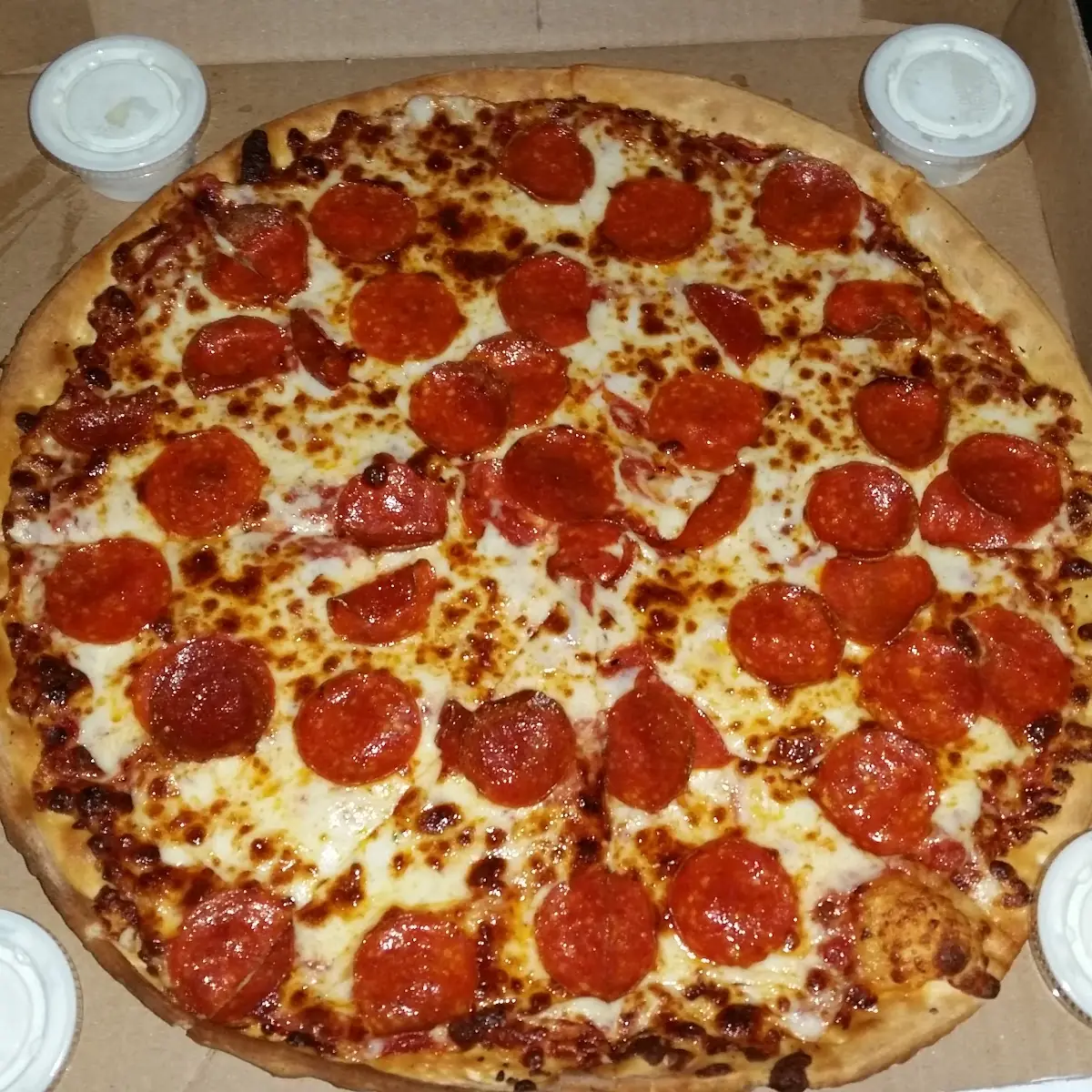 Large Pepperoni Pizza