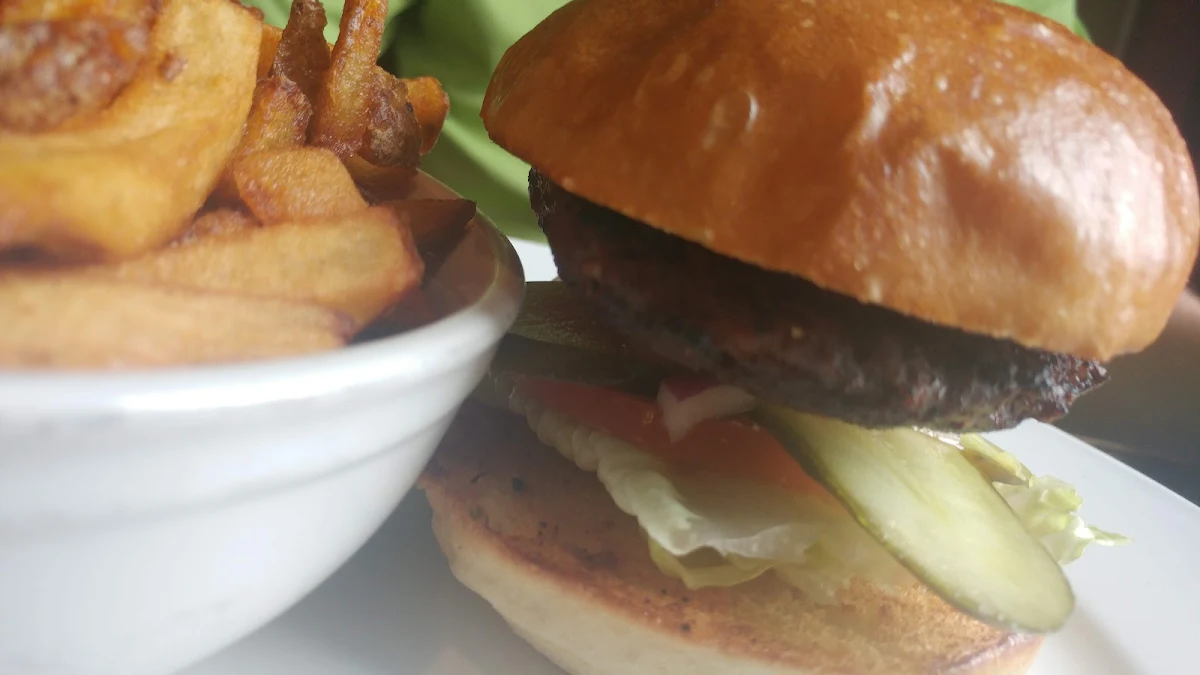Beer and Burger Combo, Q BBQ Public House
