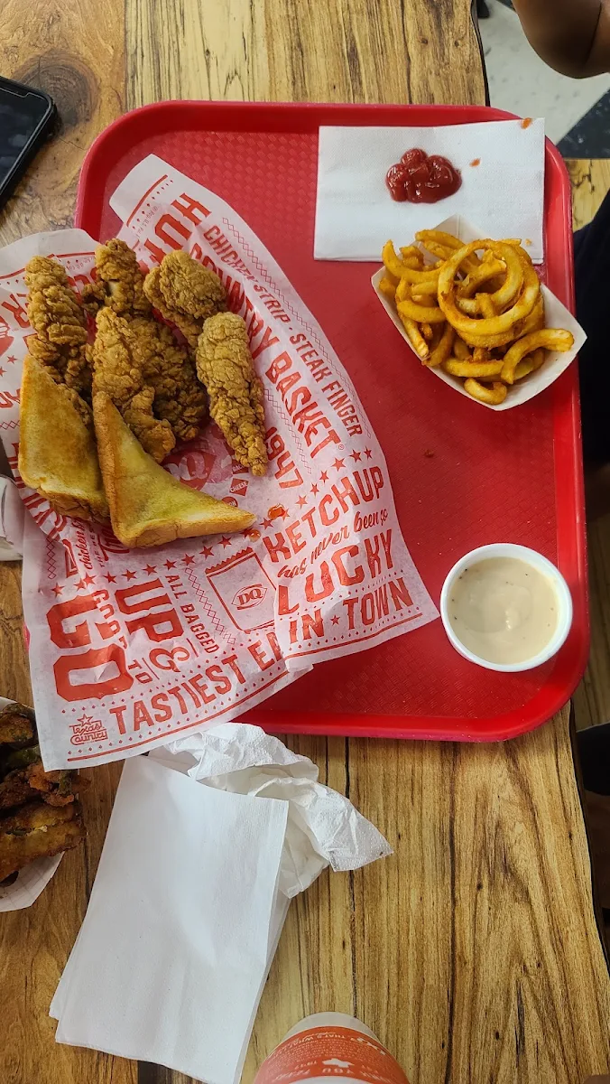 Chicken Strips Dinner with Curly Fries