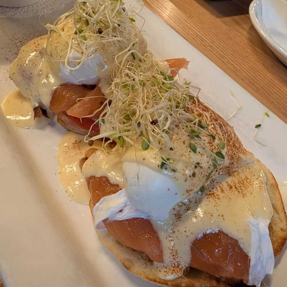 Avocado Egg Roll