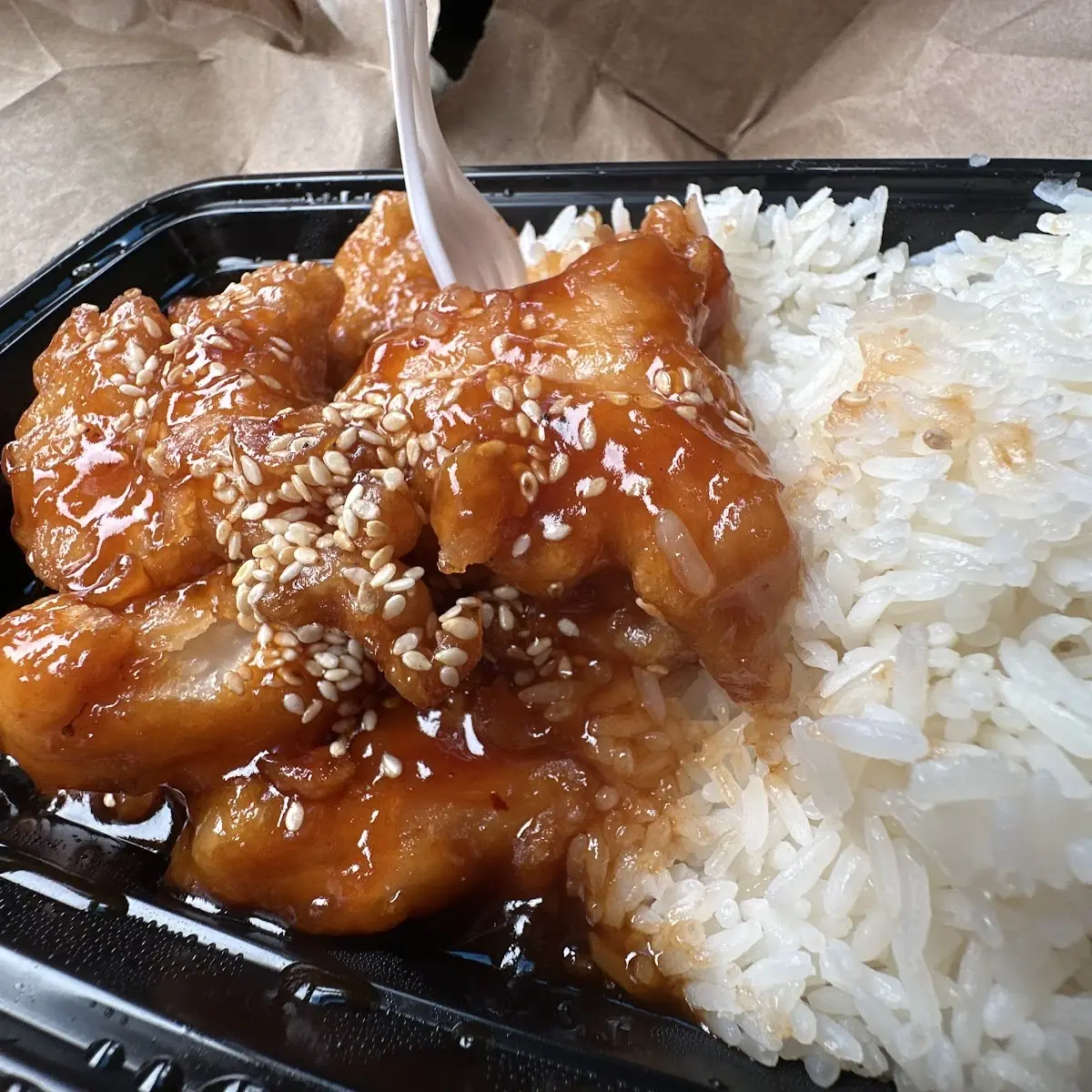 Sesame Chicken with White Rice