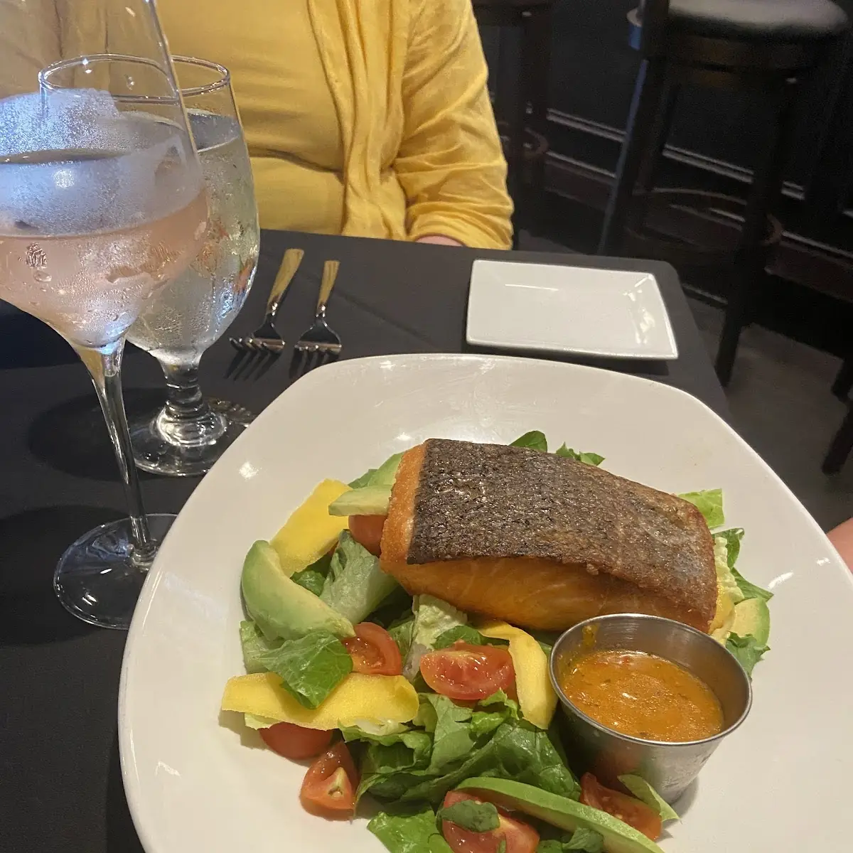 Grilled Salmon Salad