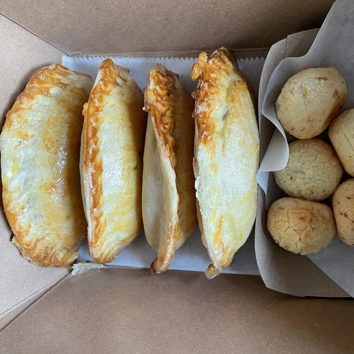 Mini Cheese Bread Pão de Queijo