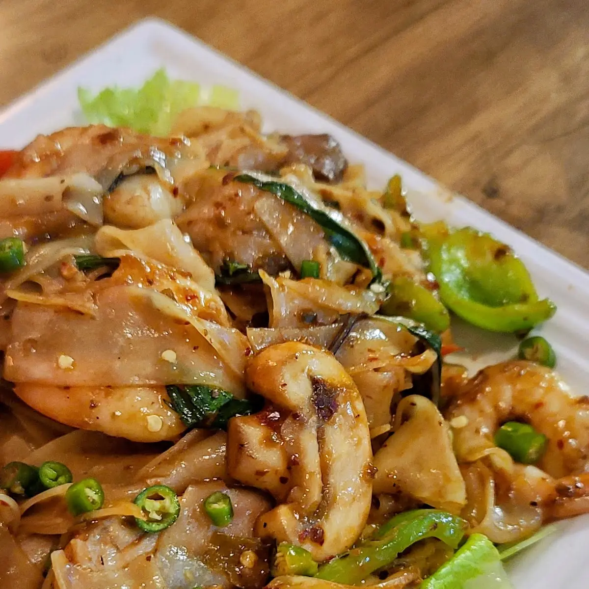 Phad See U- Stir Fried Rice Noodles