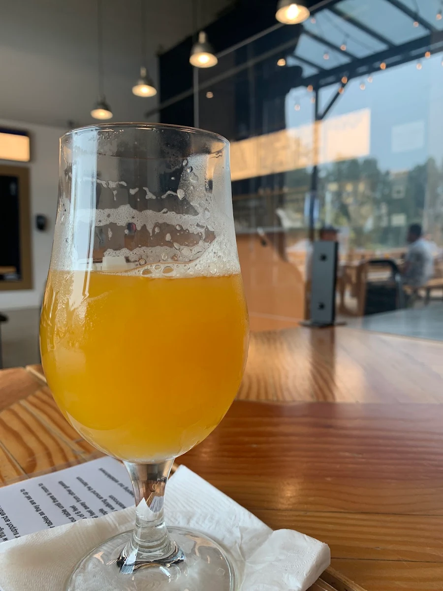 Hazy Pale Ale, Mariner Brewing