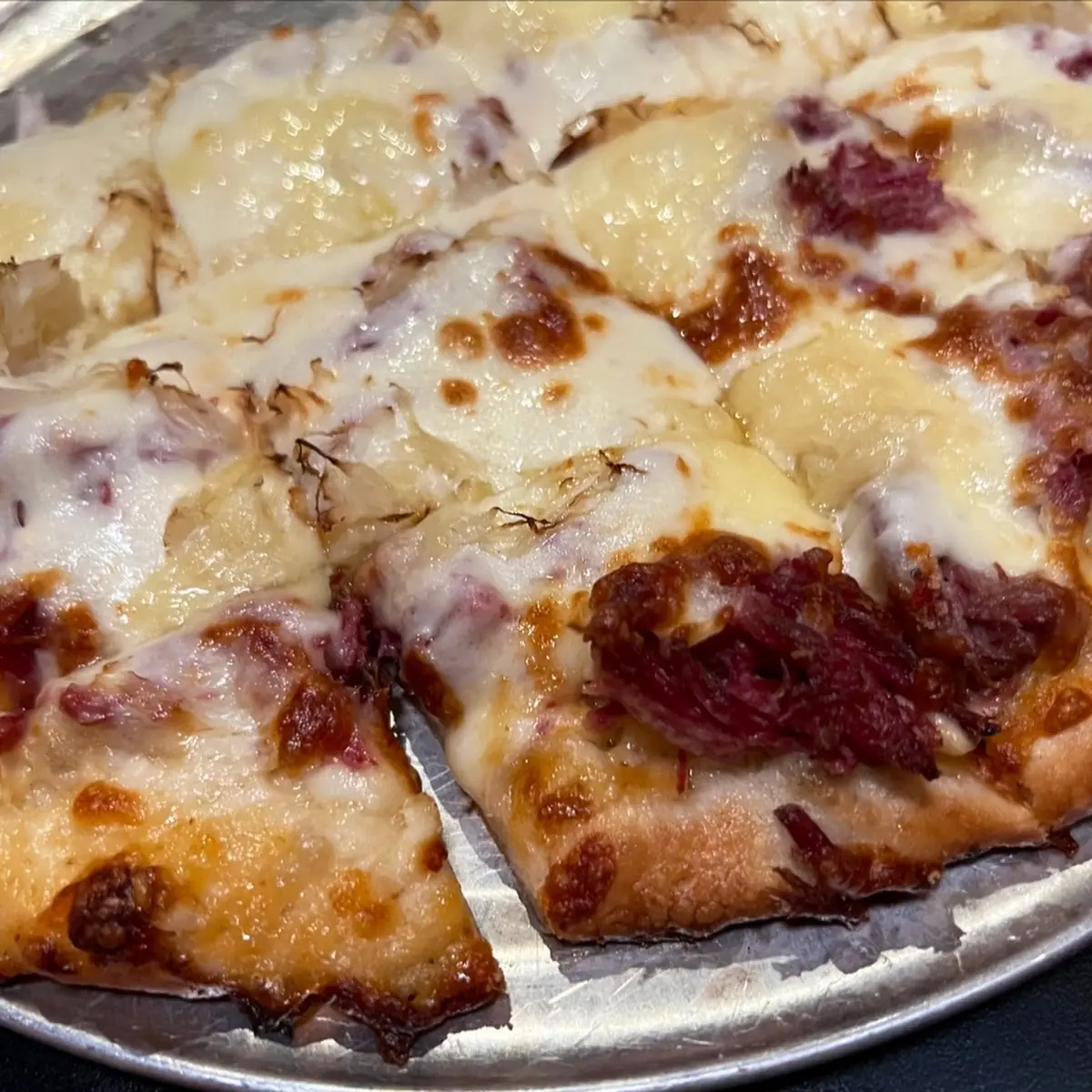 Reuben Pizza
