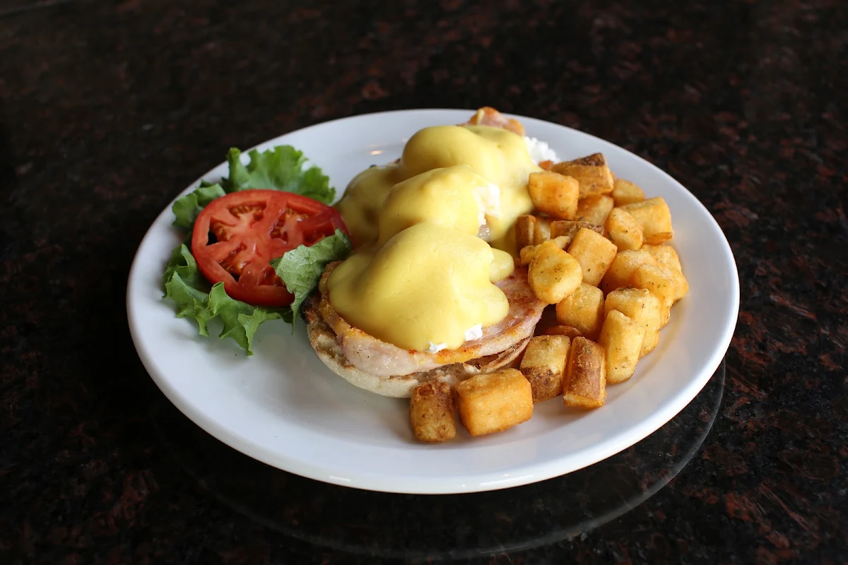 Breakfast - Benedicts, SymposiumCafeRestaurant Georgetown