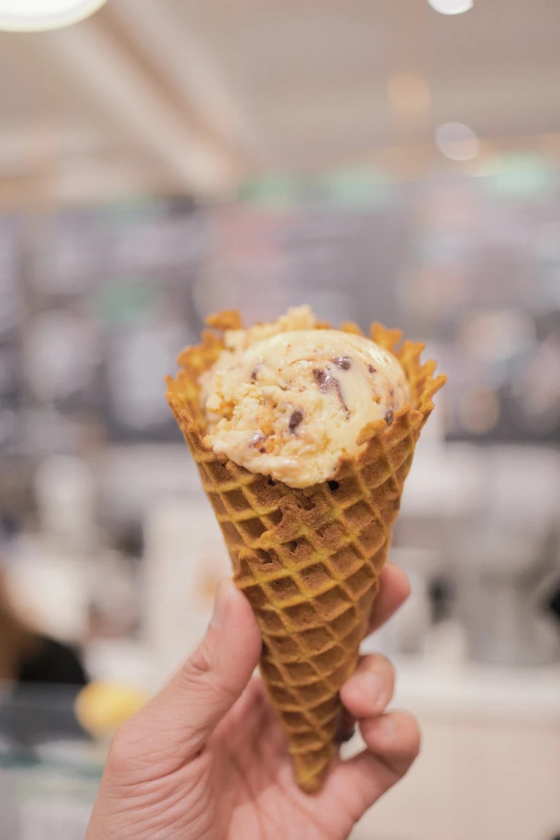Milk Chocolate Stracciatella