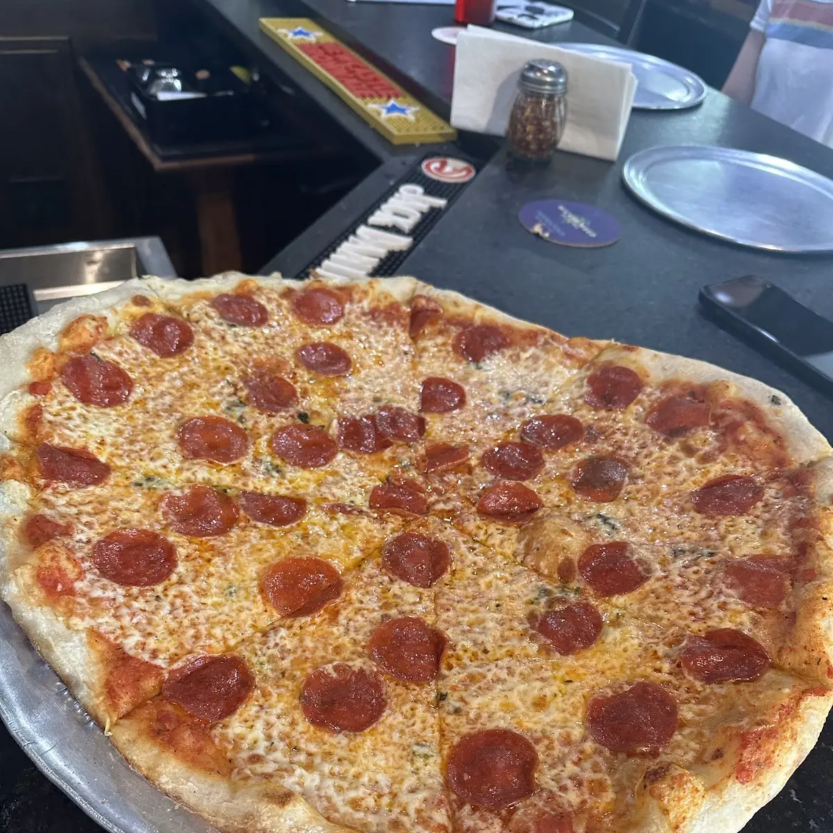 Large Pepperoni Pizza