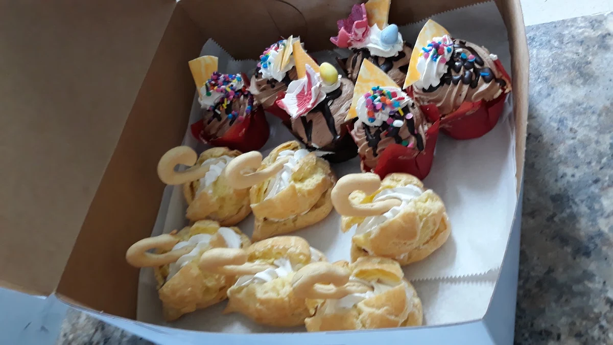 Cupcakes and Puff Pastry Swans