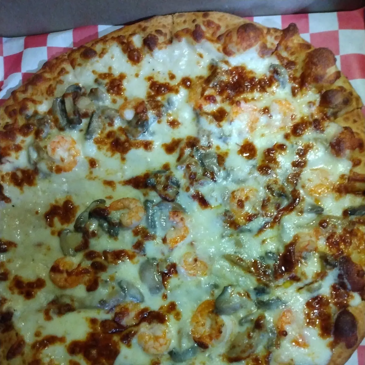 Shrimp Alfredo Pizza