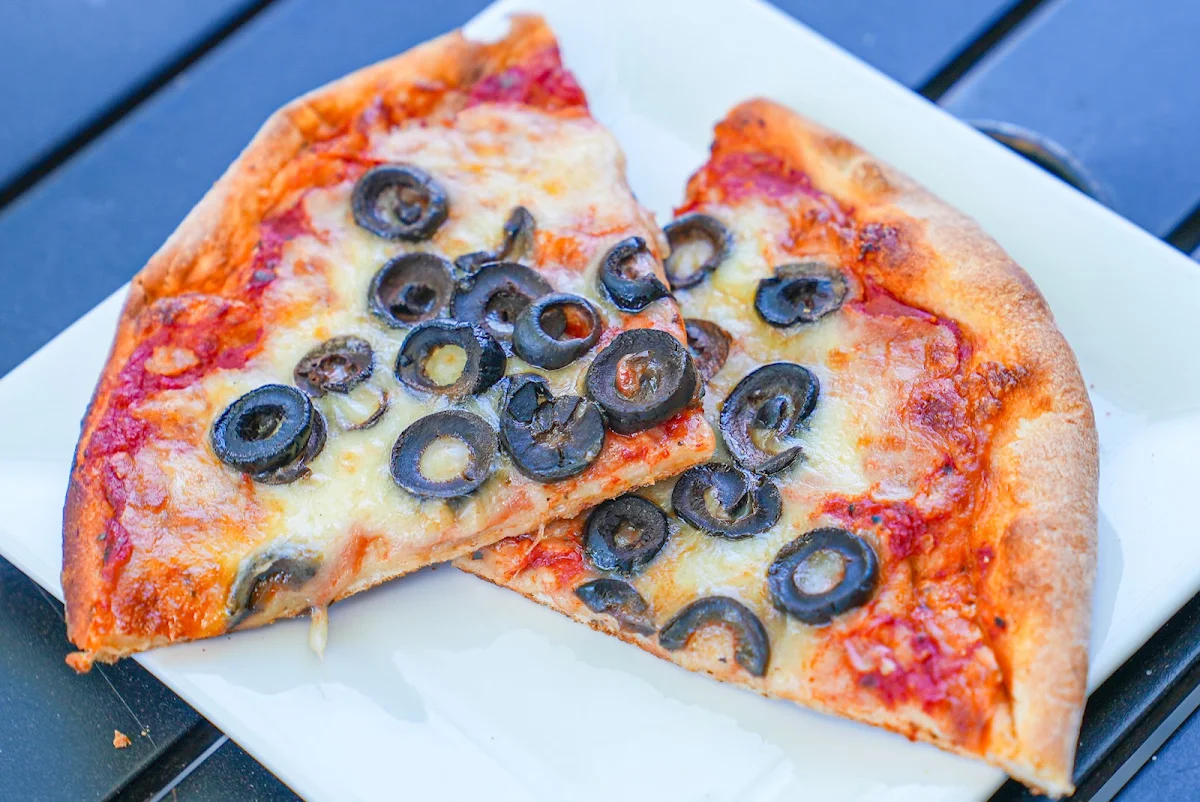 Olive Pizza